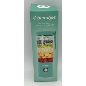 BlendJet 2 Portable Blender 16oz Mint Green Carrying Strap Rechargeable Base New